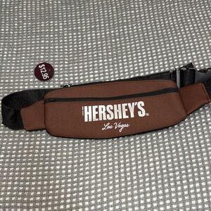 Since 1894 Hershey’s Las Vegas Travel Souvenir Fanny Pack NWT